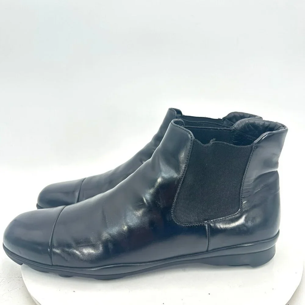 Prada Men UK 7.5 US 8.5 Black Leather Cap Toe Elastic Pull On Ankle Chelsea Boot
